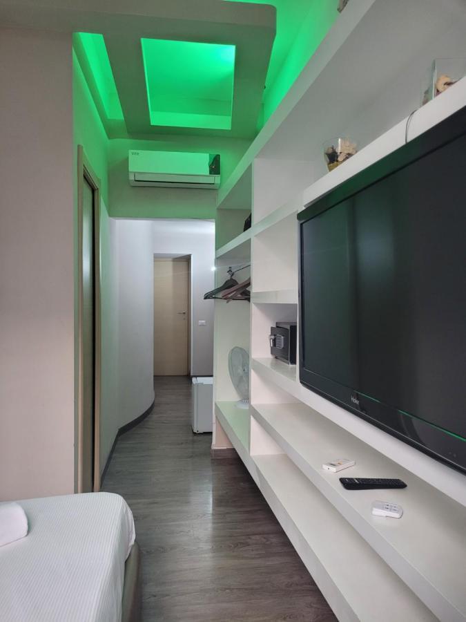Romantic Dreams Sistina Guest House Bagian luar foto