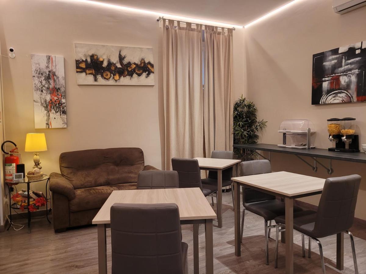 Romantic Dreams Sistina Guest House Bagian luar foto